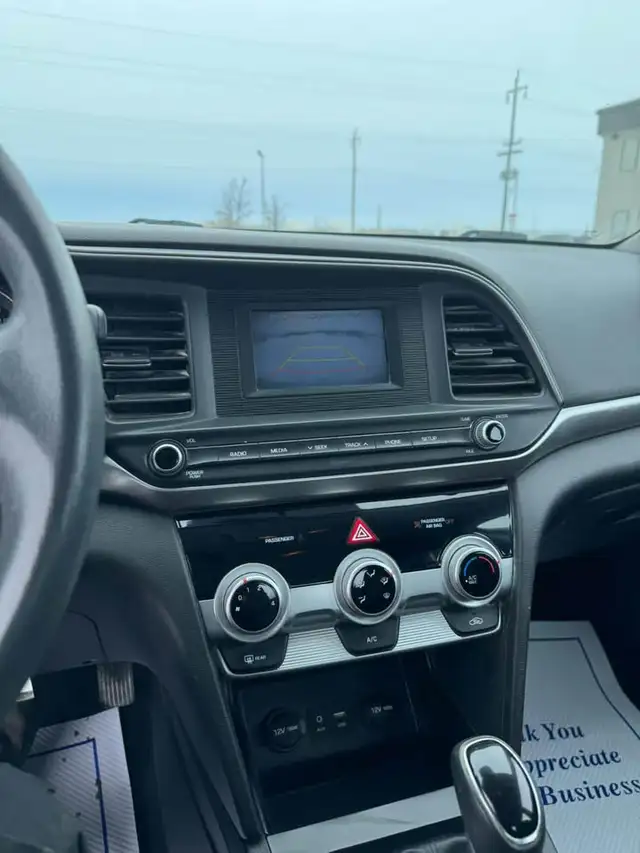 2020 Hyundai Elantra Essential - Photo 9