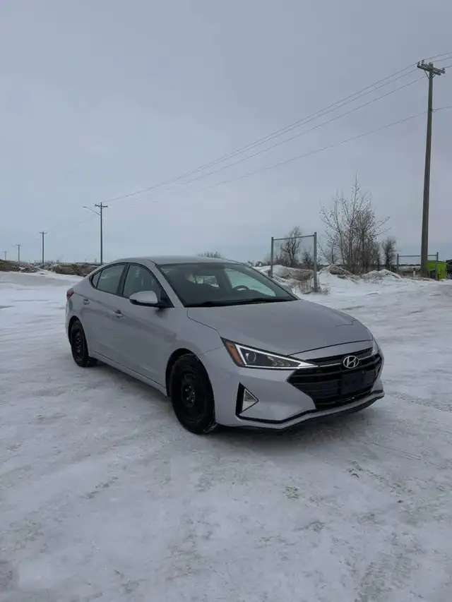 2020 Hyundai Elantra Essential - Photo 11