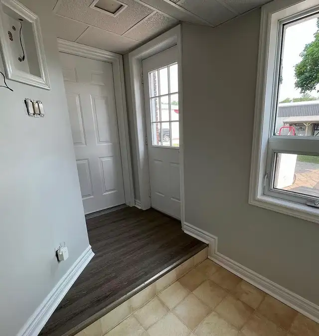 Painter Available for weekend - Photo 8