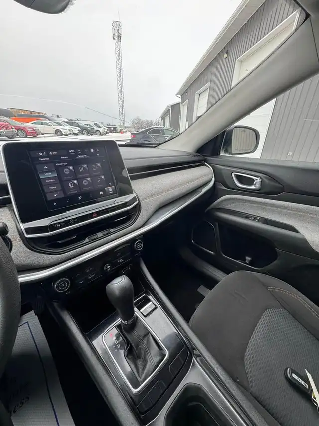 2022 Jeep Compass Sport - Photo 9