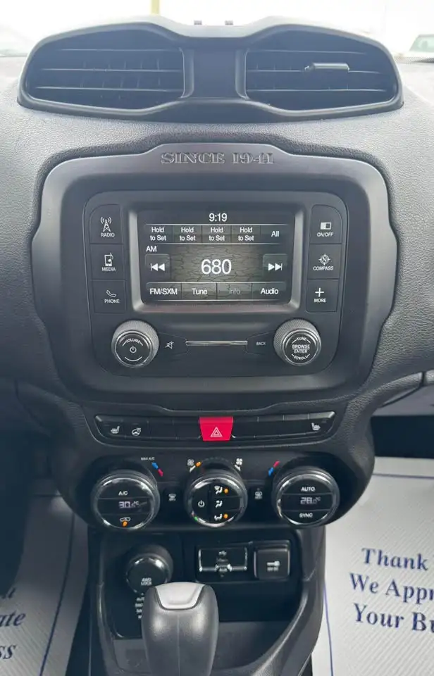 2015 Jeep Renegade North - Photo 12