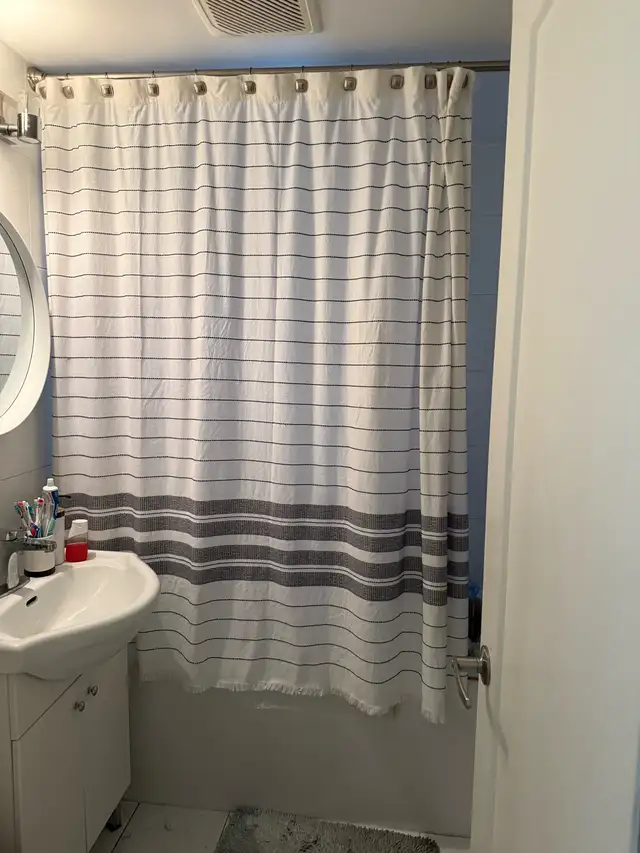 apparemment Grand 4 ½ - Photo 9