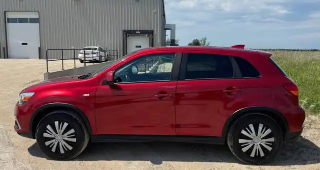 2018 Mitsubishi RVR SE - Photo 5