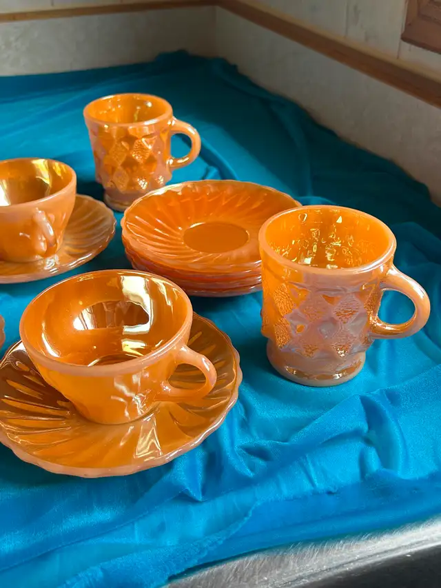 Vintage Anchor Hocking Fire King Peach Dinner Ware - Photo 3