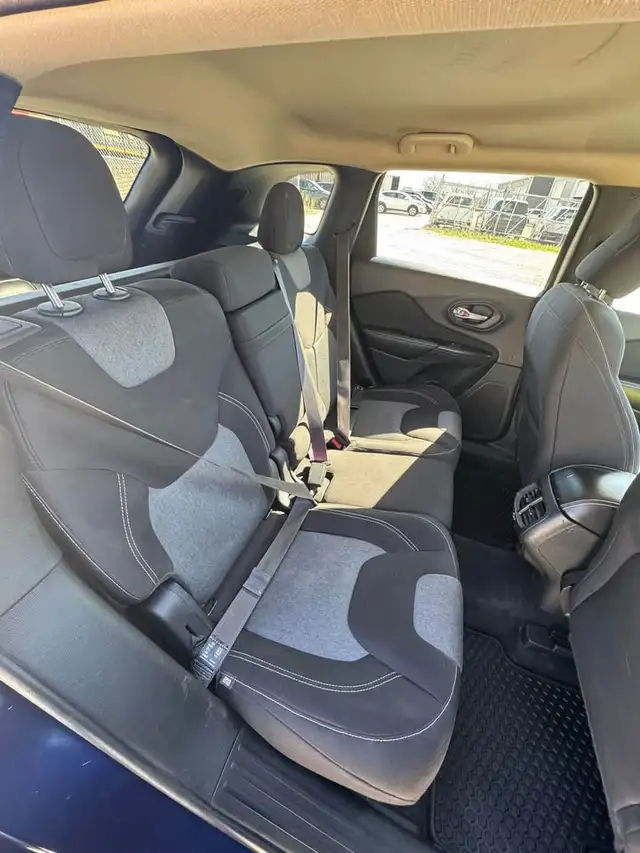 2014 Jeep Cherokee - Photo 18