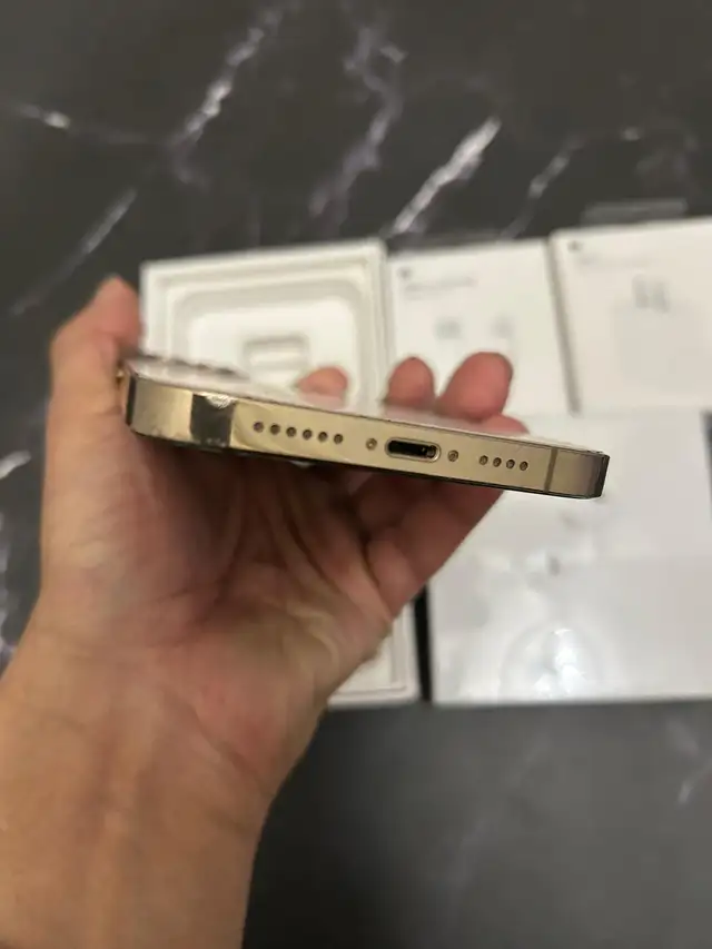 iPhone 12 Pro max 128GB Airpods Pkg/Delivery - Photo 6