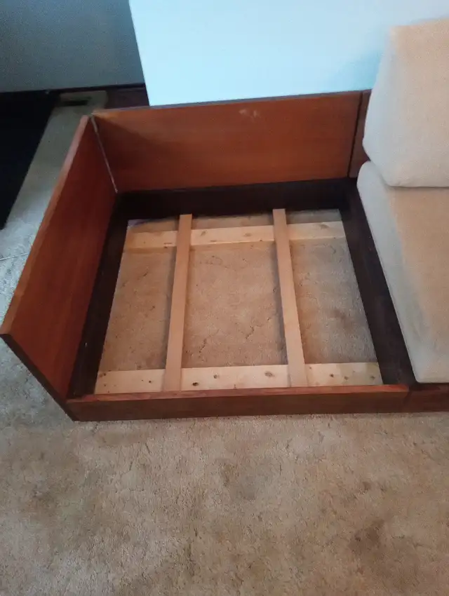 FIVE Piece Sectional - Photo 3