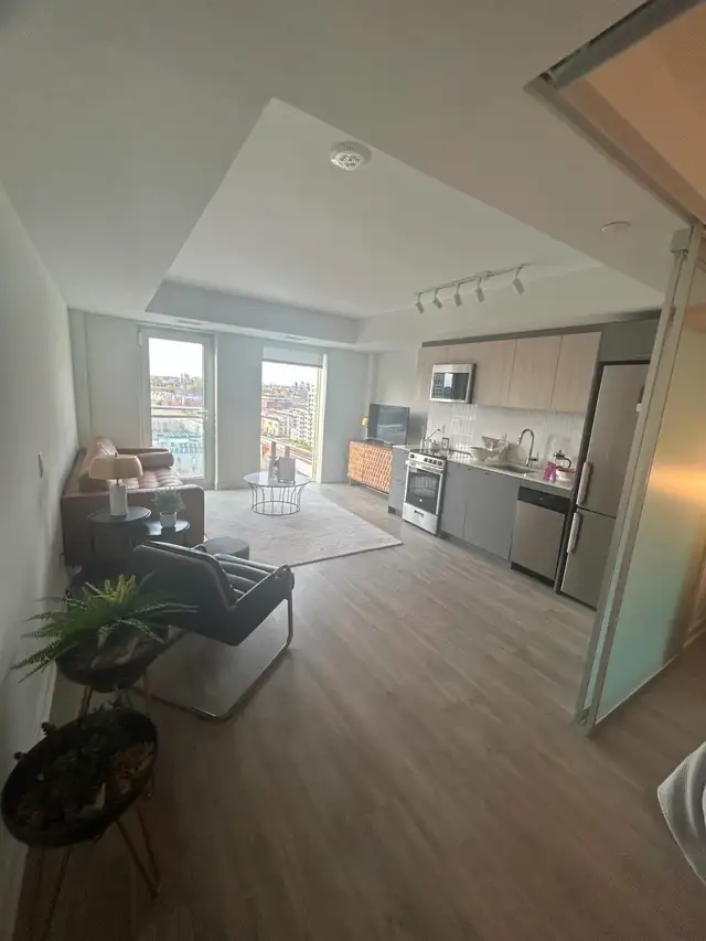 1 Bedroom Available - $2020   2 Free Months  - Toronto - Photo 4