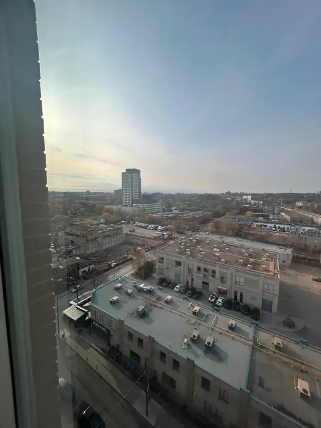 1 Bedroom Available - $2020   2 Free Months  - Toronto - Photo 5