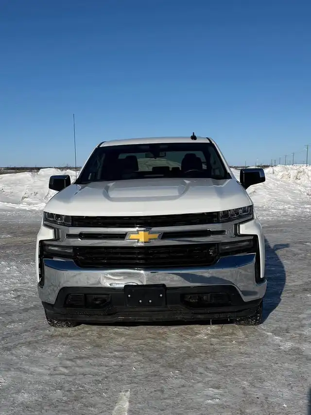 2019 Chevrolet Silverado 1500 - Photo 2