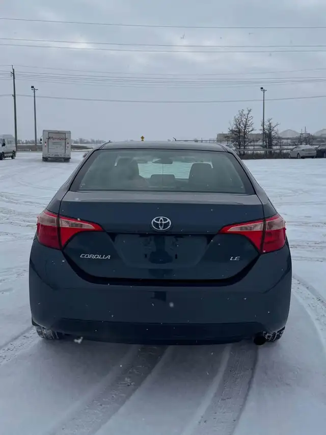 2017 Toyota Corolla LE - Photo 6