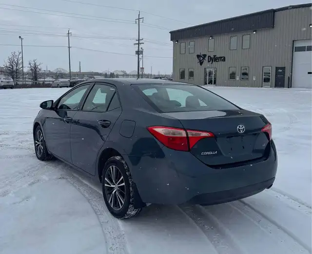2017 Toyota Corolla LE - Photo 7