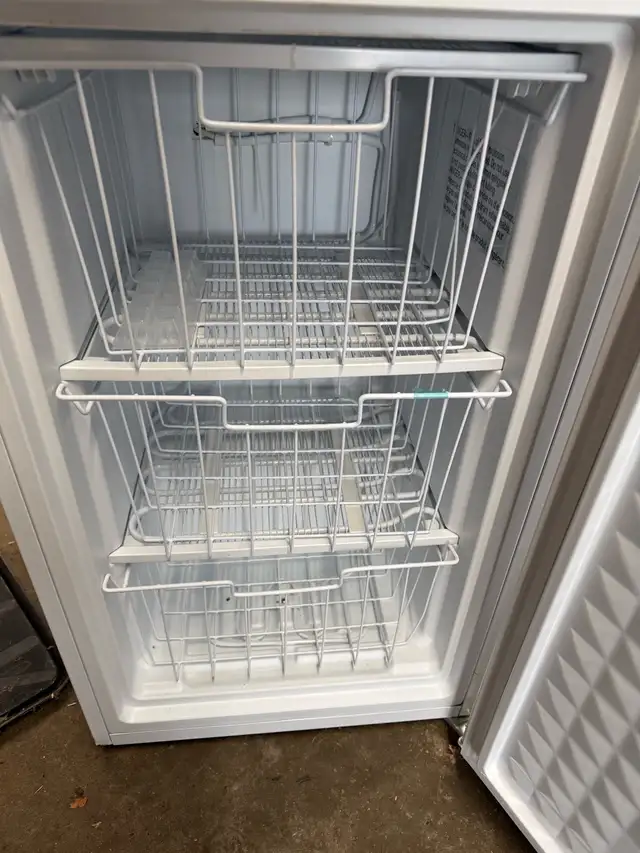 Arctic King Freezer - Photo 2