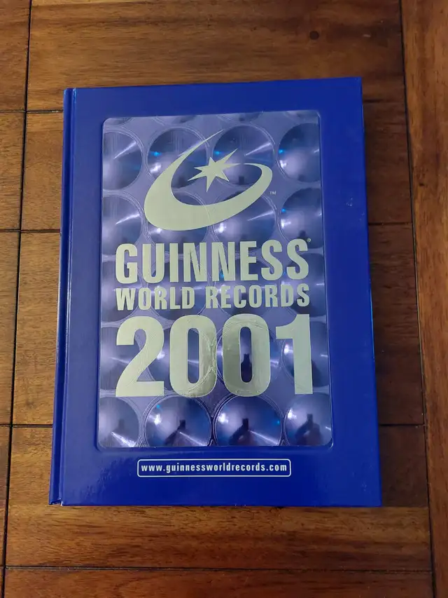 BOOK - GUINNESS WORLD RECORDS 2001
