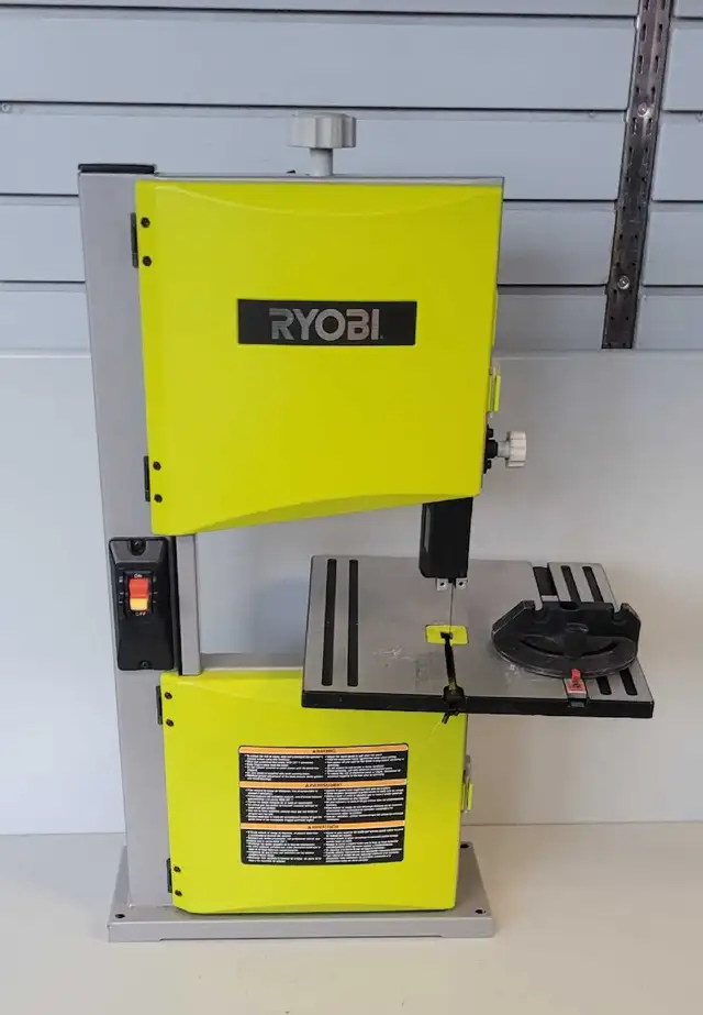 Ryobi BS904G 9' Band Saw (31208603)