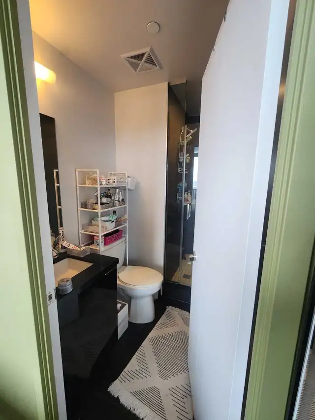 beautiful 2 Bedroom Condo for rent ( yonge / Eglinton) - Photo 10