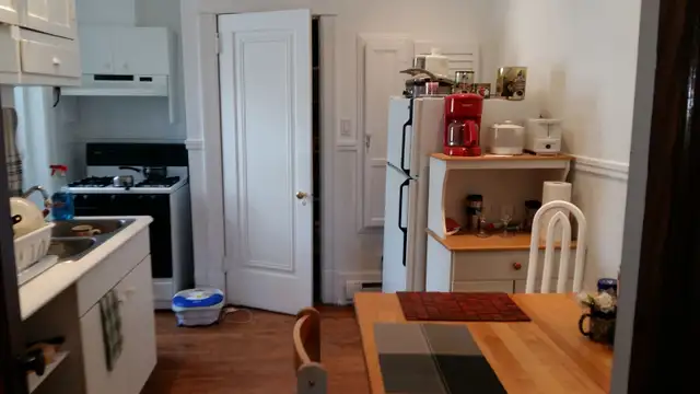 Furnished Room Fees included HSWIFI clean person Short Term only - Photo 6