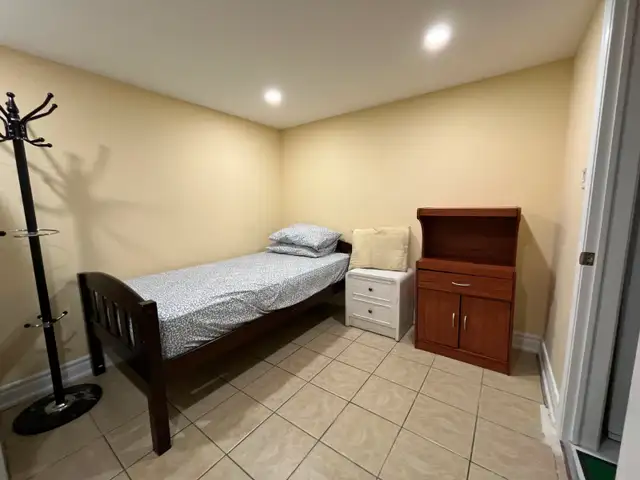 $700 / 1br - $700 BASEMENT - 1 BED ROOM NEWLY RENOVATED FOR RENT