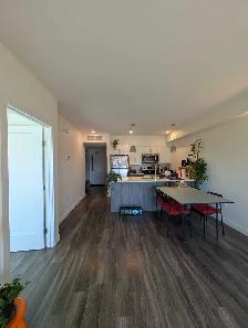 Bright & Spacious 1-Bedroom   Large Den – Sublet Available ($1, - Photo 2