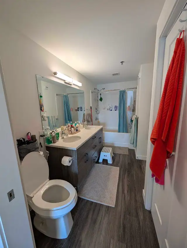 Bright & Spacious 1-Bedroom   Large Den – Sublet Available ($1, - Photo 6