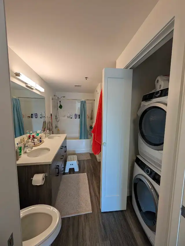 Bright & Spacious 1-Bedroom   Large Den – Sublet Available ($1, - Photo 10