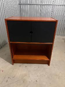 Free delivery used storage cabinet - Photo 2