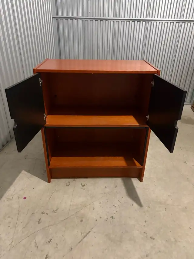 Free delivery used storage cabinet - Photo 8