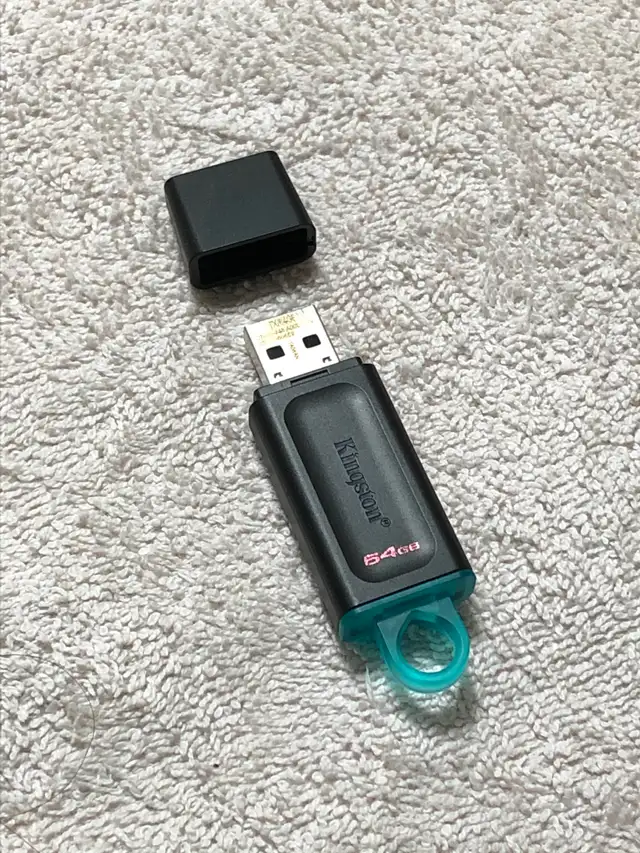 Portable Windows 10 USB System — Plug & Play | Standalone System - Photo 2