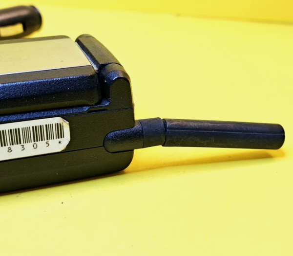 MOTOROLA XTS4000 H18QCN9PW9AN UHF DIGITAL FLIP FLOP TWOWAY RADIO - Photo 5