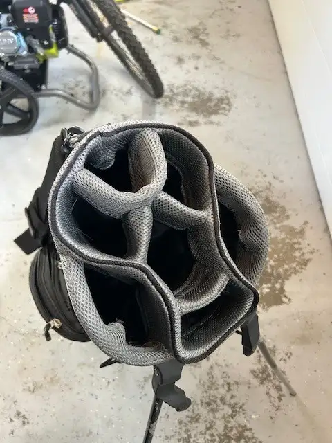 Men's Golf Bag - Photo 3