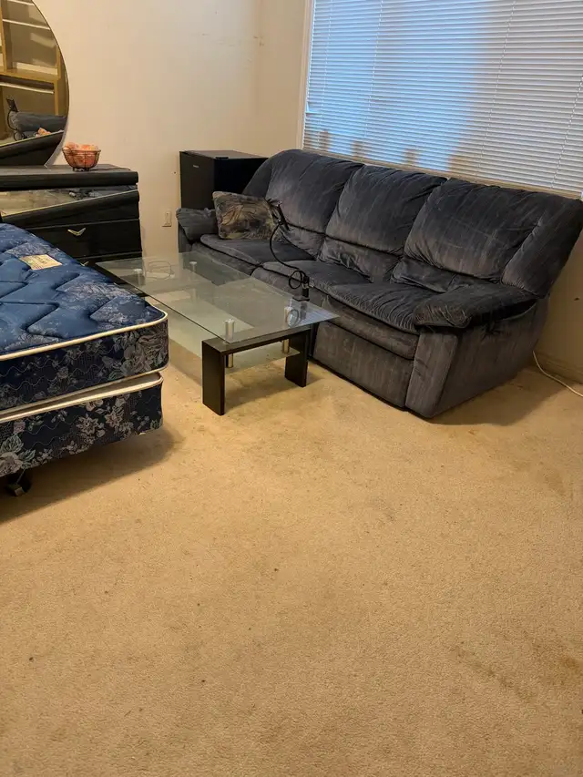 Furnished Room - Photo 4