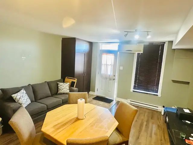 3 1/2 modern | 1250$ | Hydro   internet inclus | Près métro Cadi - Photo 2