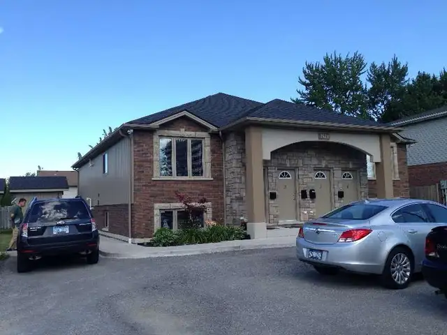 Two Bedrooms Apartment For Rent - June 1st - Photo 2