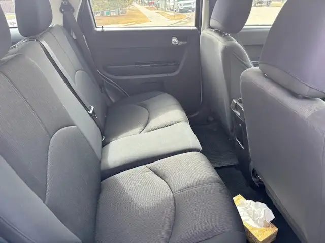 Mazda Tribute - Photo 7