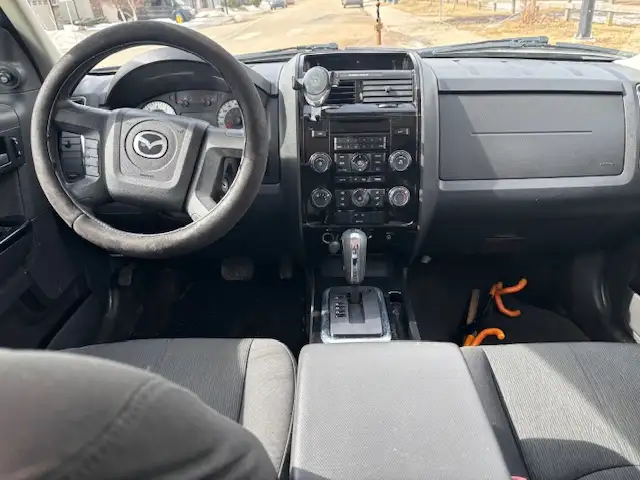 Mazda Tribute - Photo 8