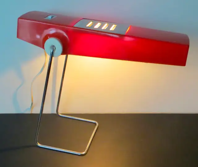 PAST and PRESENT ANTIQUES - VINTAGE  LAMPS & LIGHTING - Photo 6