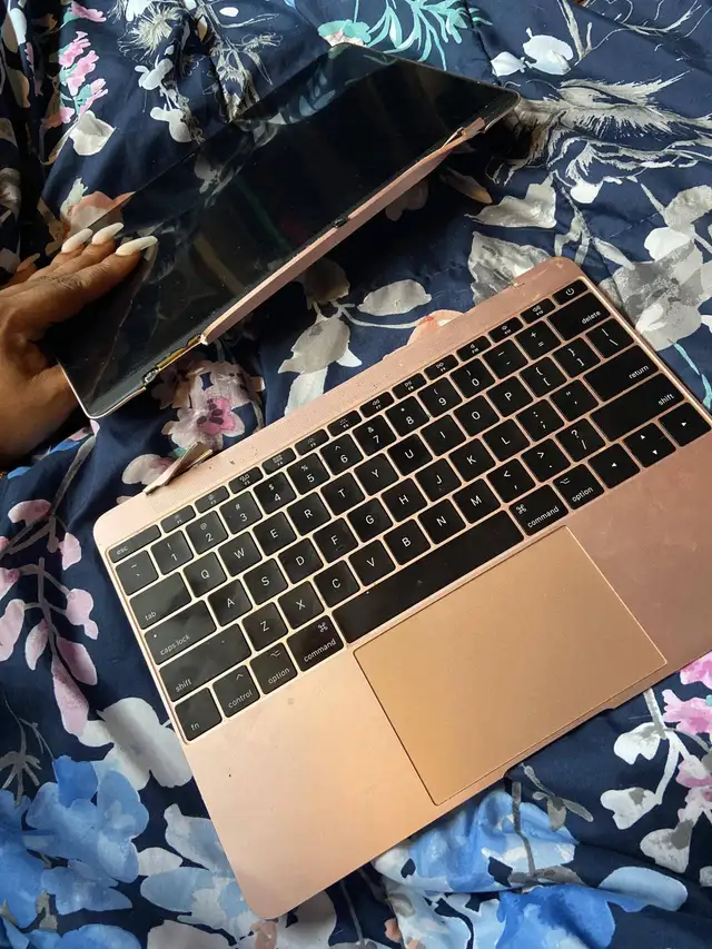 Sell Me Your Broken or Damaged MacBooks and Laptops for Parts - Photo 2