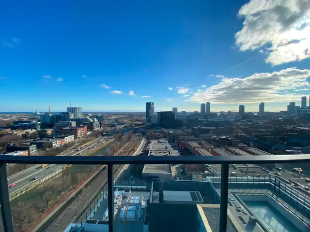 Dundas and River 2 Bed 2 Bath Condo For Rent at Downtown TRT - Photo 10