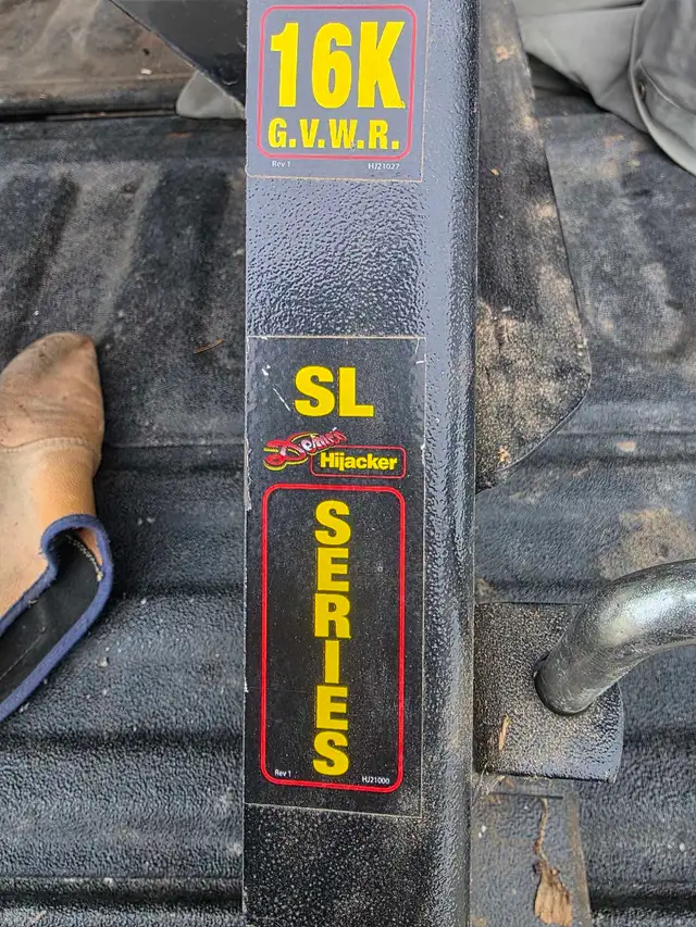 5TH WHEEL SL SERIES 16K ( Sl Hijacker Demco ) $250 no brack - Photo 4