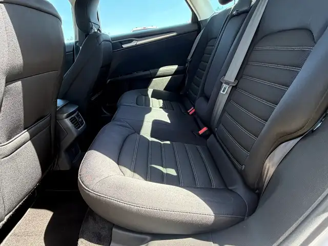 2014 Ford Fusion SE FWD/NAVIGATION/B.CAM/CRUISE CONTROL - Photo 11