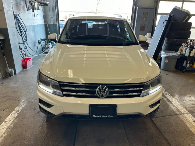 2020 Volkswagen Tiguan - Photo 2
