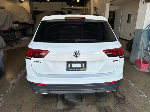 2020 Volkswagen Tiguan - Photo 3