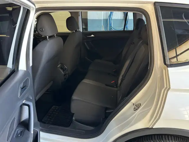 2020 Volkswagen Tiguan - Photo 8