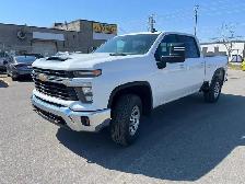2024 Chevrolet SILVERADO 3500HD LT Crew Cab 4WD - Photo 3