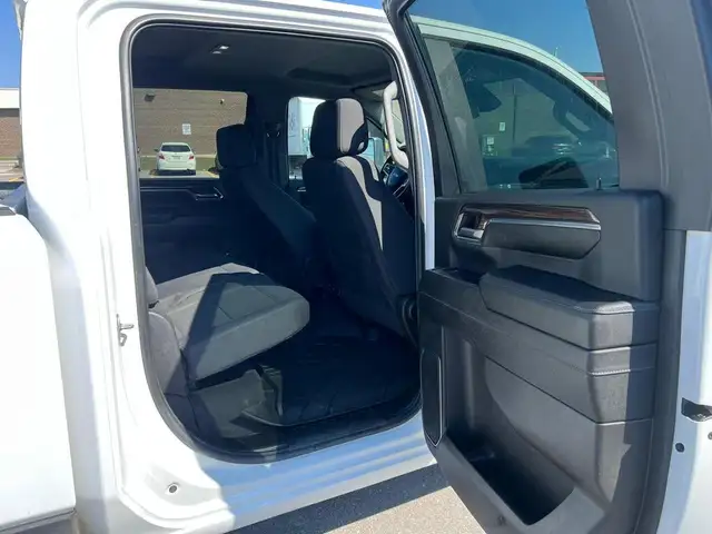 2024 Chevrolet SILVERADO 3500HD LT Crew Cab 4WD - Photo 12