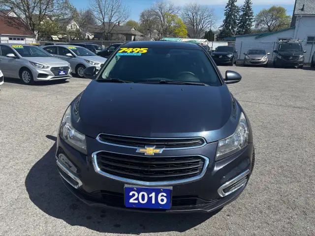 2016 Chevrolet Cruze LT, Back-Up-Camera, Keyless, Bluetooth - Photo 2