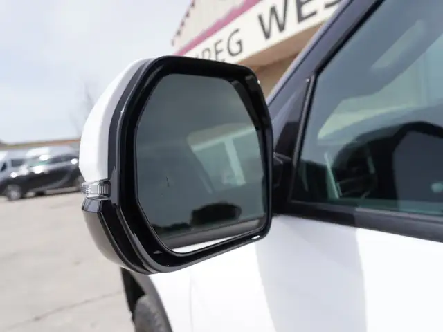 2025 Toyota Tundra TRD 4x4 OFF-ROAD CREW MAX - 6.5 FT BED | Load - Photo 15