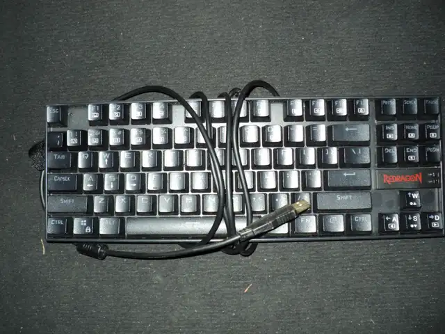 VARIOUS KEYBOARDS - Microsoft EZ Keys & CyberPower etc. - Photo 2