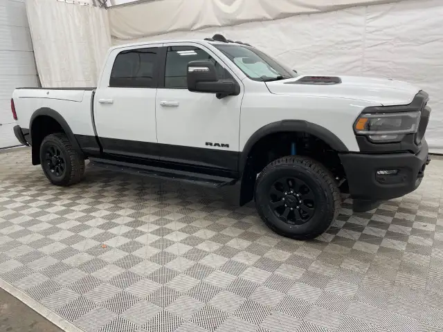 2023 Ram 2500 - Photo 3
