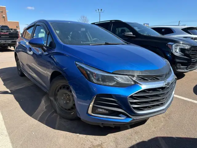 2019 Chevrolet Cruze LT - Heated Seats - LED Lights - Photo 2